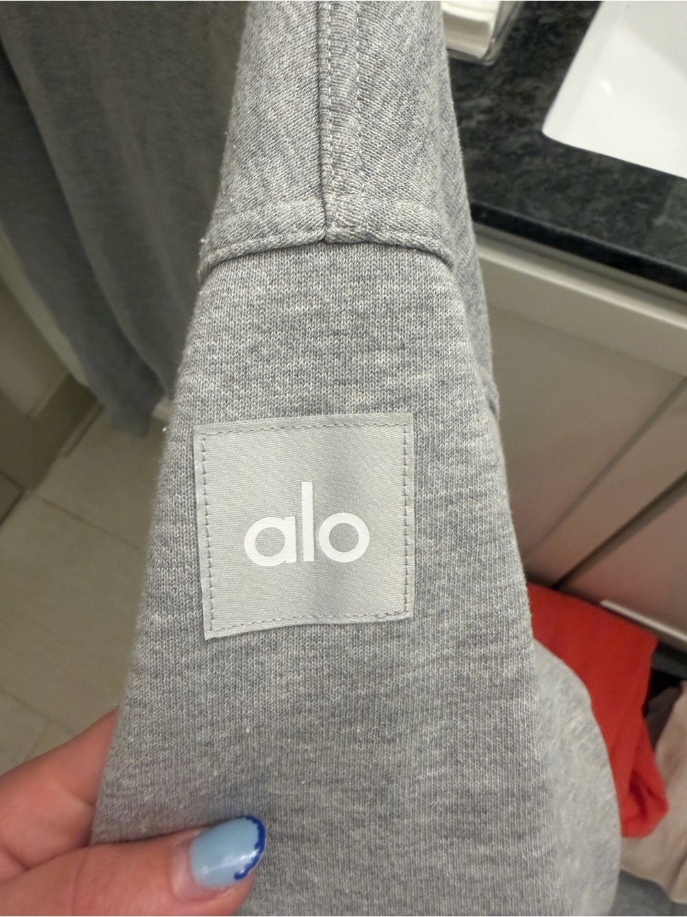 ALO Mock Neck - Picture 3 of 4